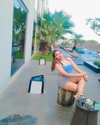 Escort Kurkheda